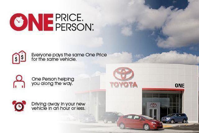 used 2025 Toyota Highlander car, priced at $48,961