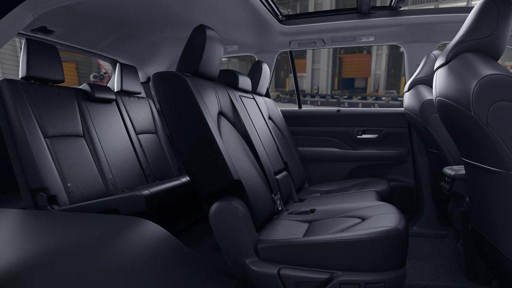 new 2026 Toyota Grand Highlander Hybrid car, priced at $51,638