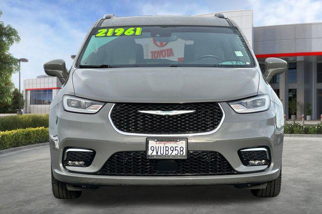 used 2021 Chrysler Pacifica Hybrid car, priced at $17,965