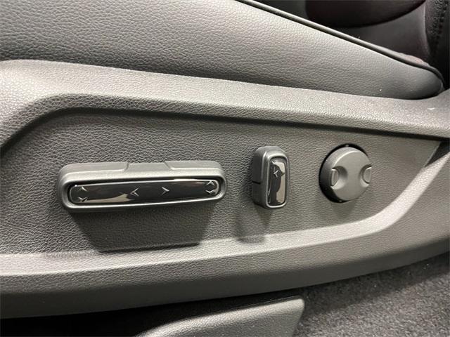 new 2025 Honda Pilot car, priced at $54,575