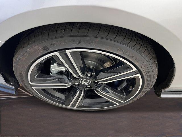 new 2025 Honda Accord Hybrid car, priced at $33,268