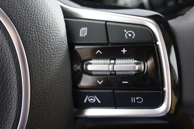 used 2024 Kia Carnival car, priced at $29,988