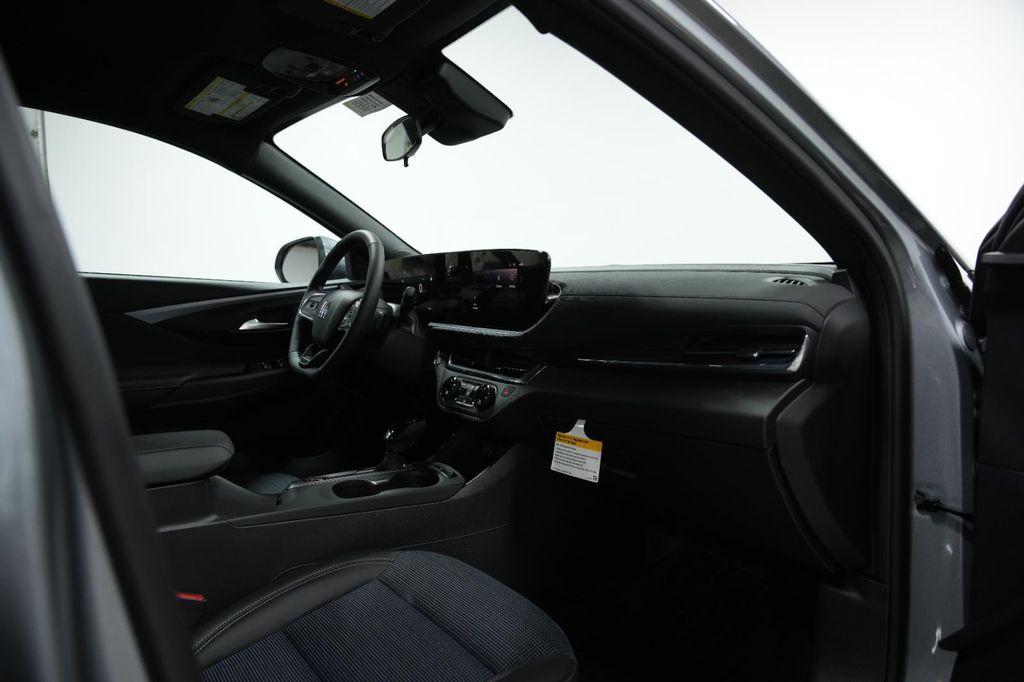 new 2026 Buick Envista car, priced at $26,640