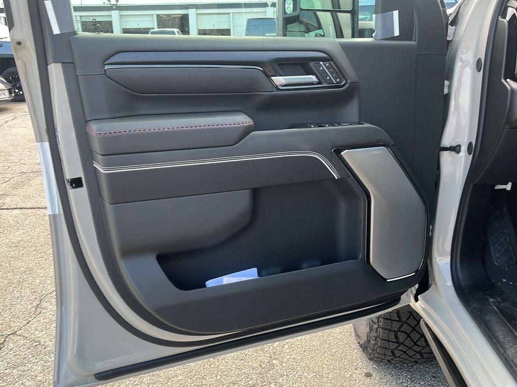 new 2026 GMC Sierra 2500 car, priced at $92,025