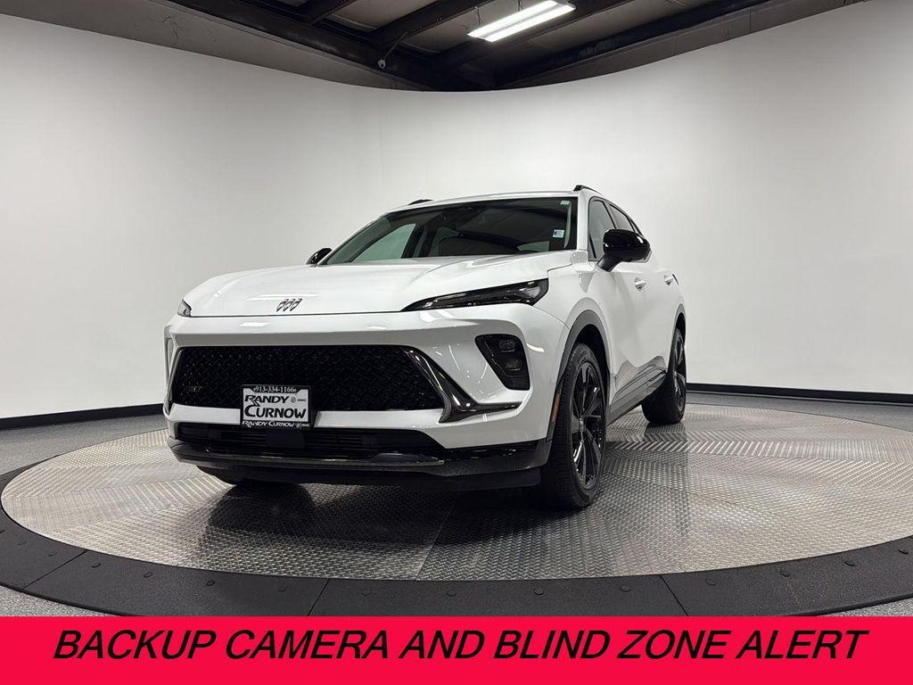 used 2025 Buick Envision car, priced at $29,900