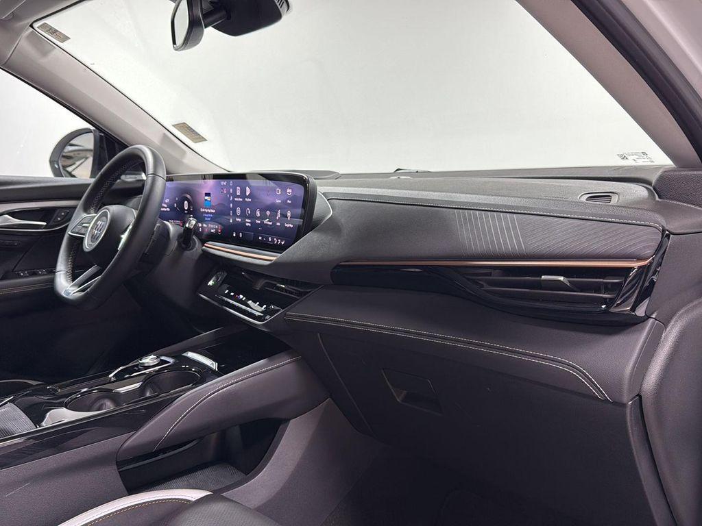 used 2025 Buick Envision car, priced at $29,900