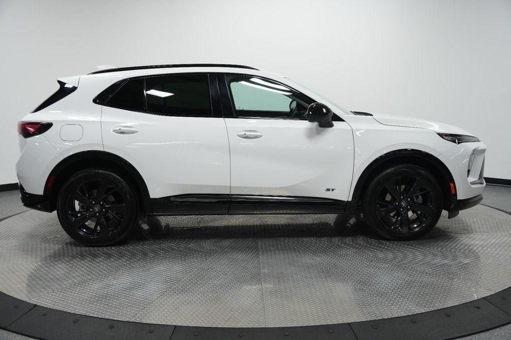 used 2025 Buick Envision car, priced at $30,900