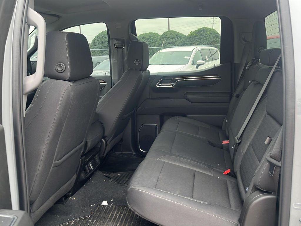 used 2024 GMC Sierra 1500 car, priced at $41,100