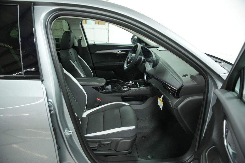 new 2025 Buick Envision car, priced at $38,735