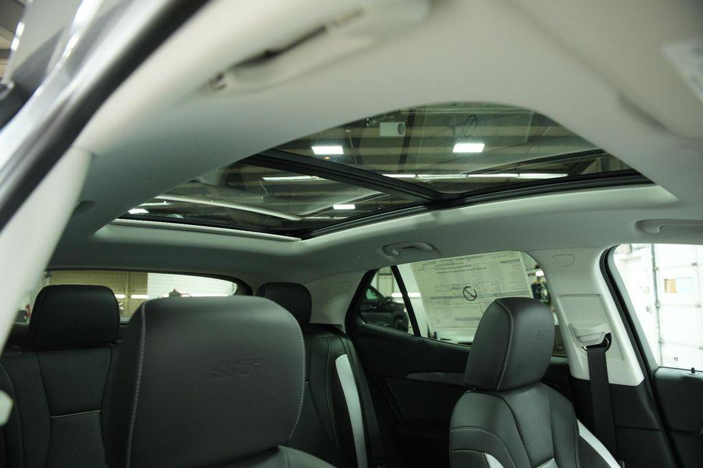 new 2025 Buick Envision car, priced at $38,735