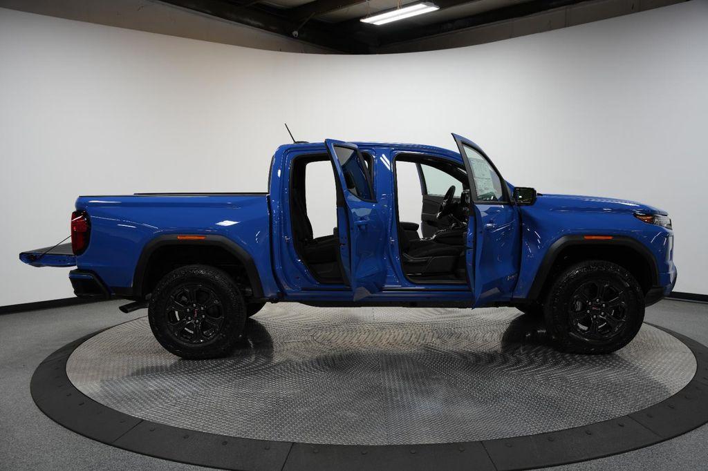 new 2025 GMC Canyon car, priced at $35,880