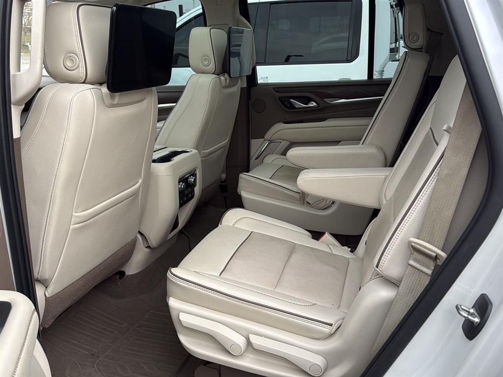 used 2021 GMC Yukon car, priced at $44,900