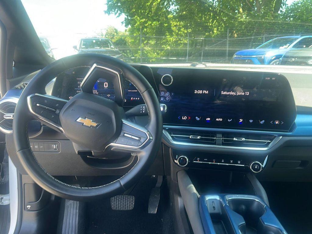 used 2024 Chevrolet Equinox EV car, priced at $27,800