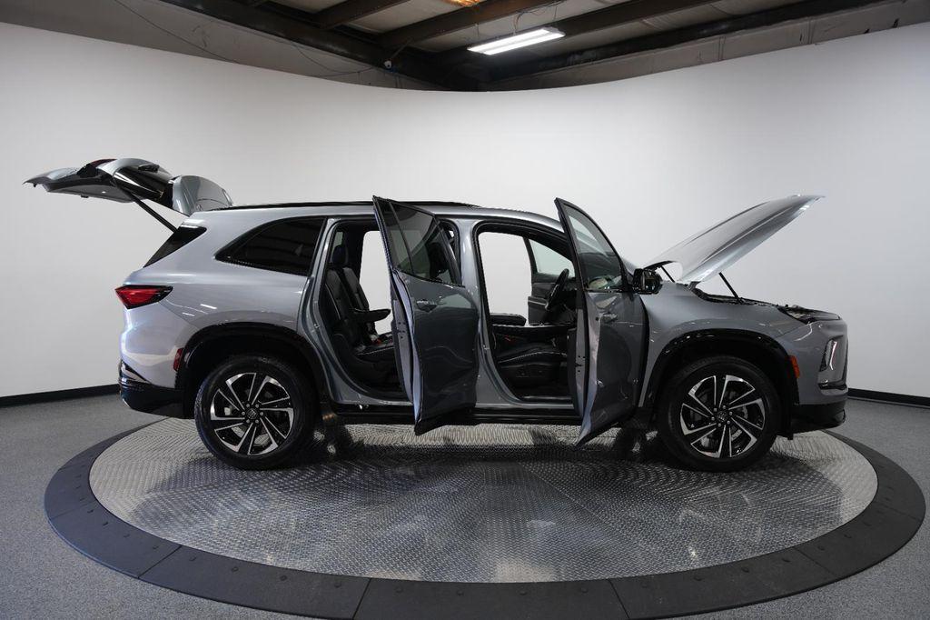 used 2025 Buick Enclave car, priced at $39,700