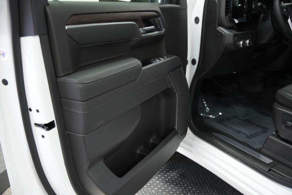 new 2026 GMC Sierra 1500 car, priced at $48,245