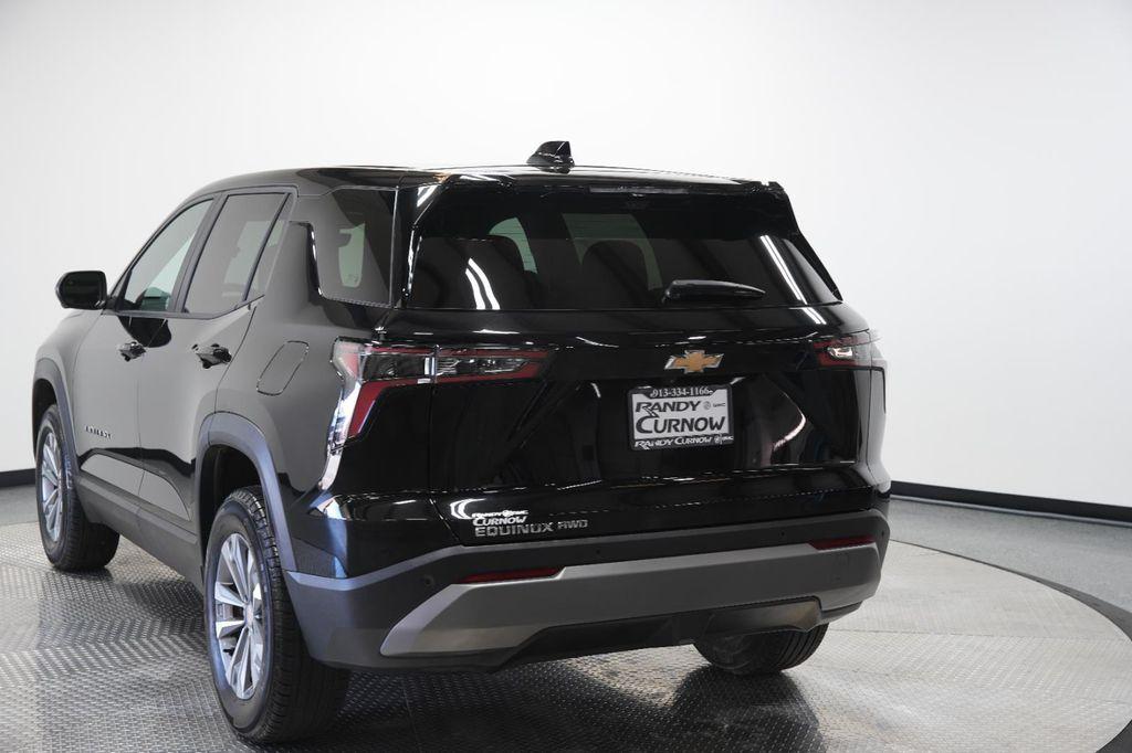 used 2025 Chevrolet Equinox car, priced at $27,600