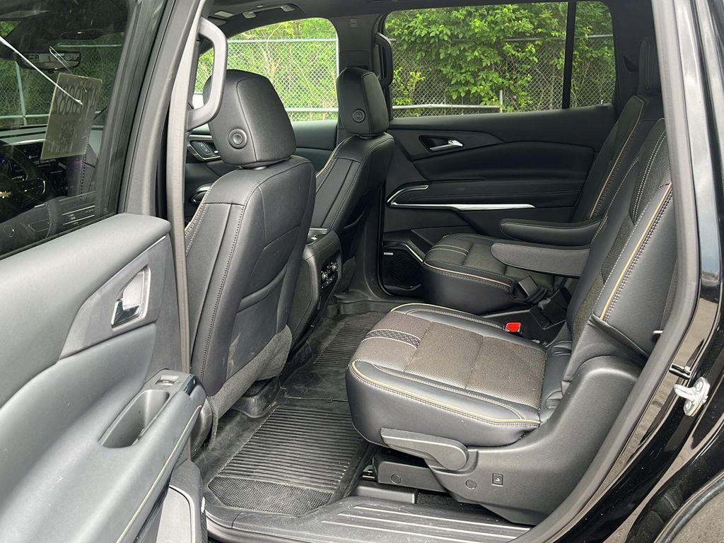 used 2026 Chevrolet Traverse car, priced at $53,900