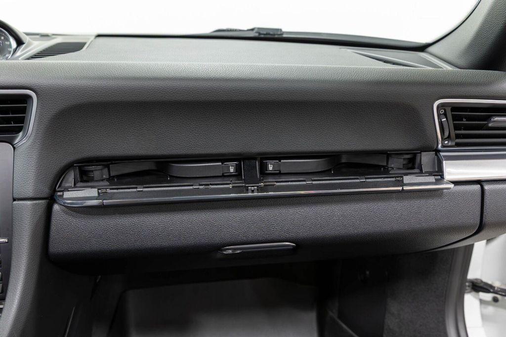Porsche 911 view 96