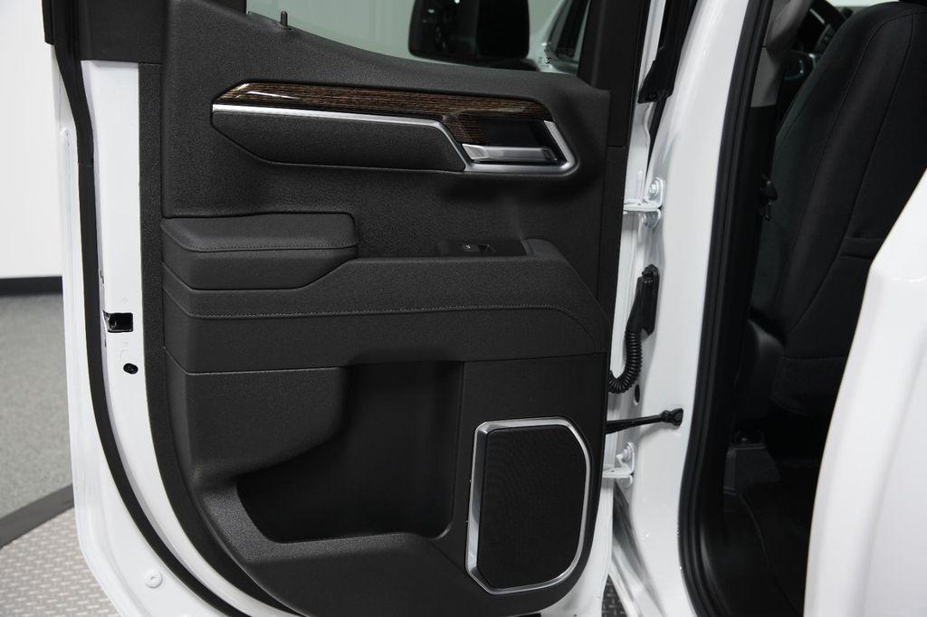 new 2026 GMC Sierra 1500 car, priced at $41,895