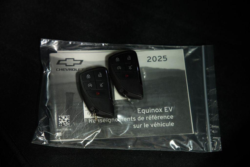 used 2025 Chevrolet Equinox EV car, priced at $24,900