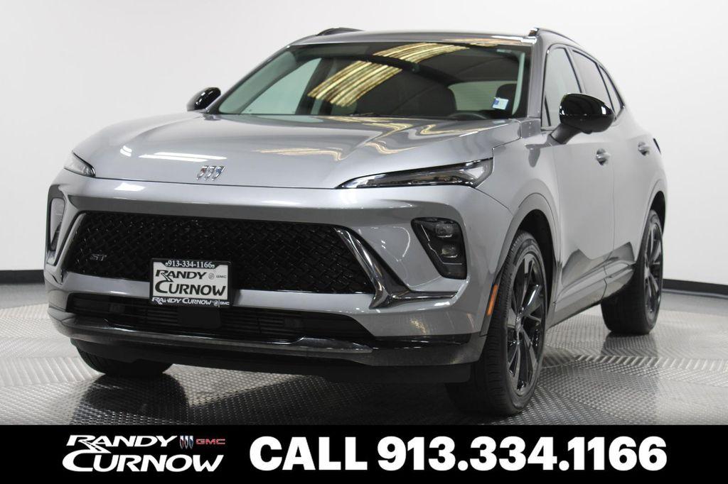 used 2025 Buick Envision car, priced at $29,900