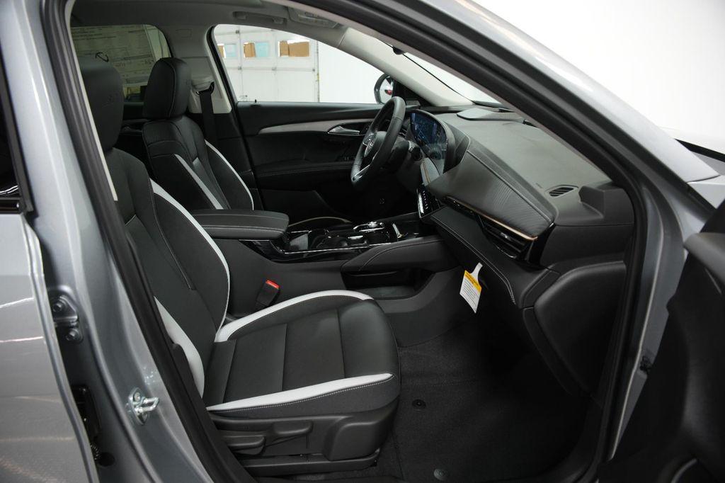 new 2025 Buick Envision car, priced at $36,735