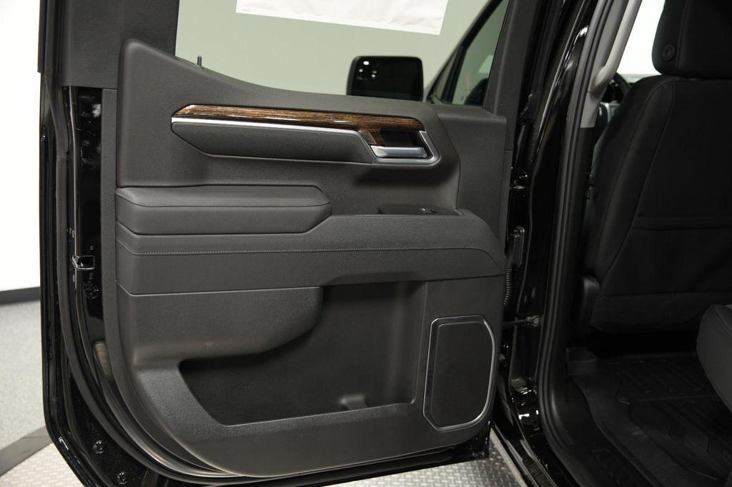 new 2026 GMC Sierra 1500 car, priced at $51,930