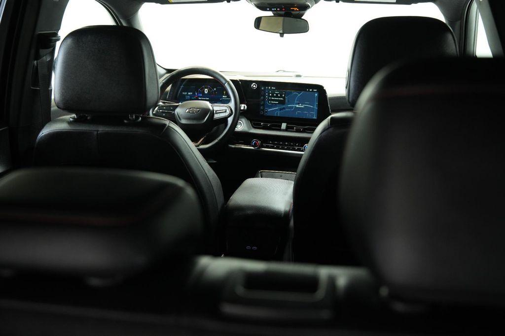 used 2025 Chevrolet Equinox car, priced at $31,900