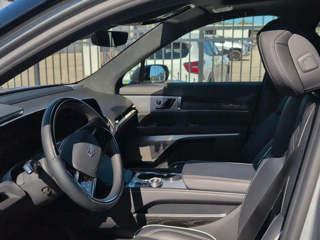 used 2026 Cadillac VISTIQ car, priced at $83,600
