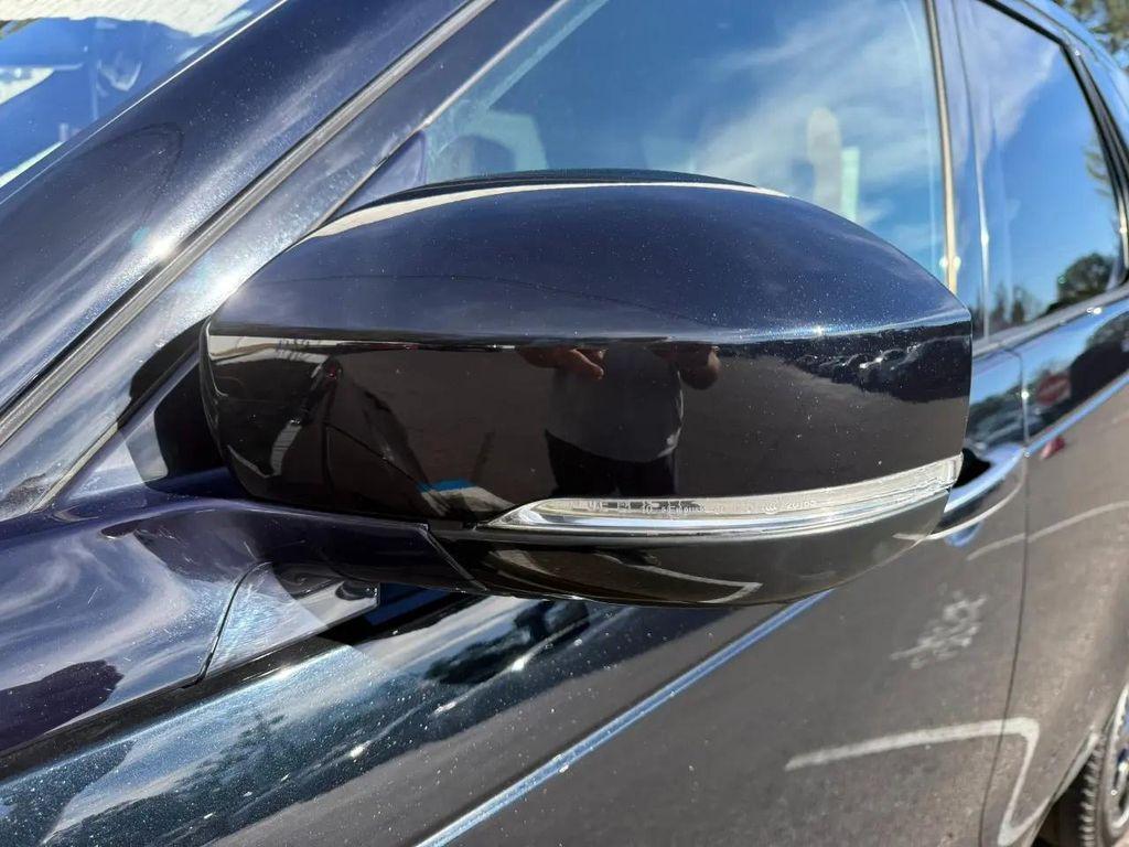 used 2017 Land Rover Discovery car, priced at $20,995