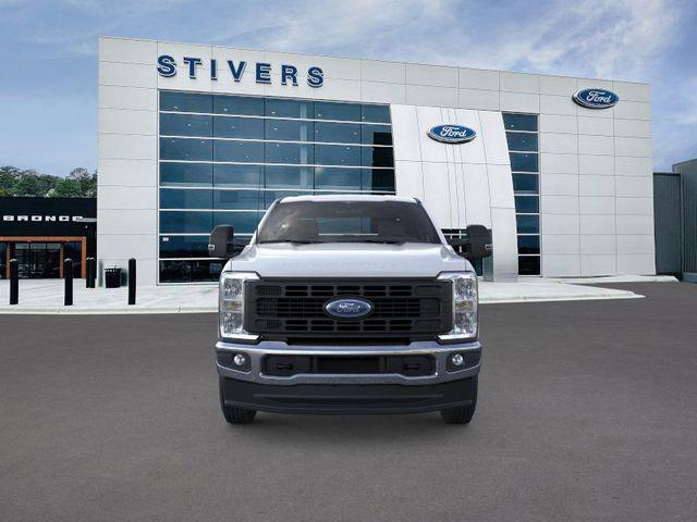 new 2025 Ford F-350 car