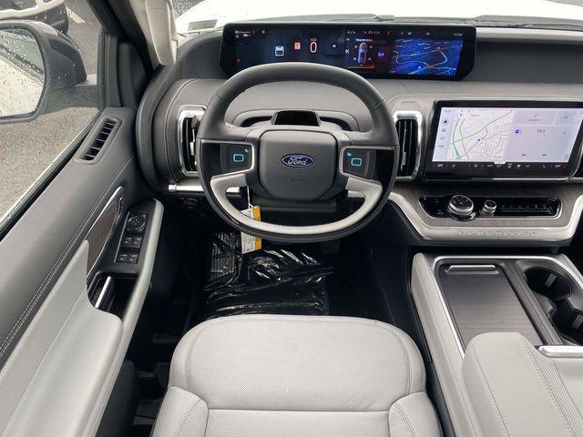 new 2025 Ford Expedition car, priced at $87,545