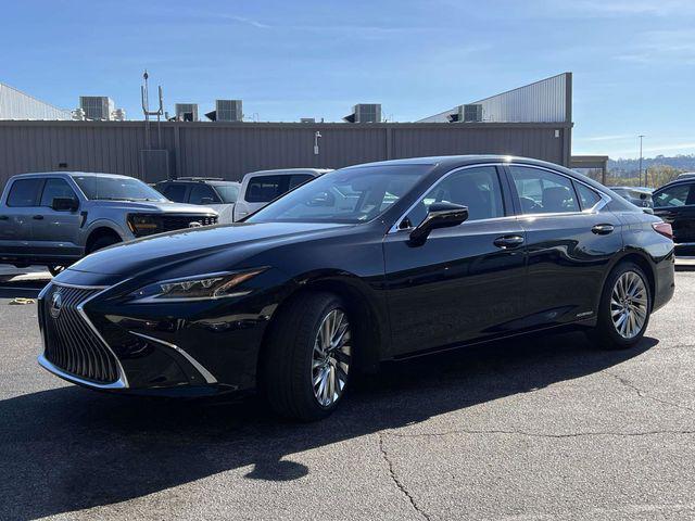 used 2020 Lexus ES 300h car, priced at $33,790