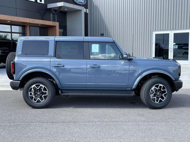 new 2025 Ford Bronco car, priced at $49,471