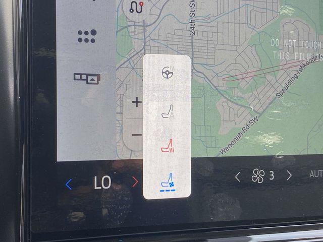 new 2025 Ford Expedition car, priced at $75,490