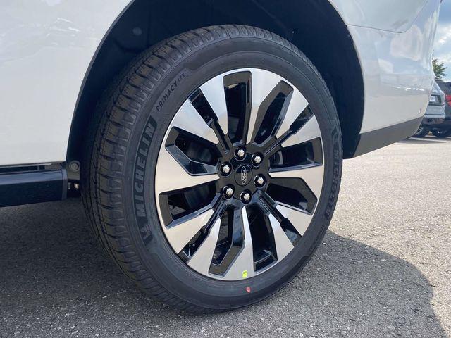 new 2025 Ford Expedition car, priced at $75,490