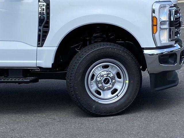 new 2025 Ford F-350 car, priced at $52,038