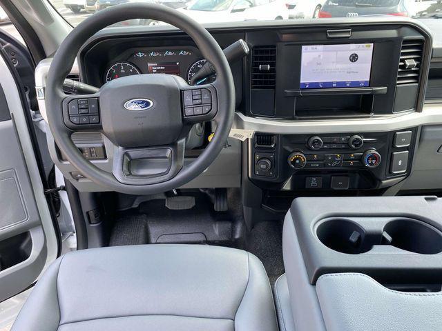 new 2025 Ford F-350 car, priced at $52,038