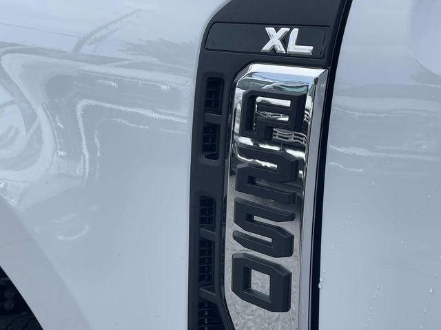 new 2025 Ford F-250 car