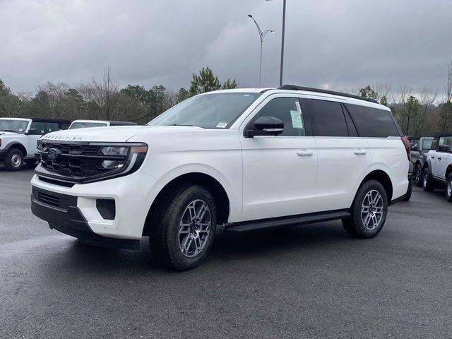 new 2025 Ford Expedition car, priced at $67,476