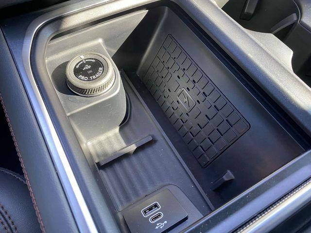 new 2025 Ford Expedition Max car, priced at $65,970