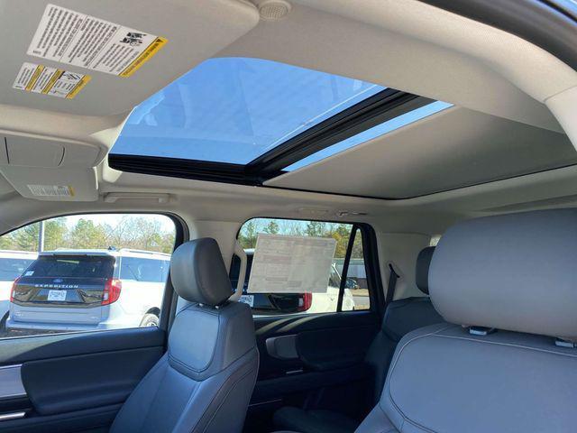 new 2026 Ford Expedition car, priced at $71,521