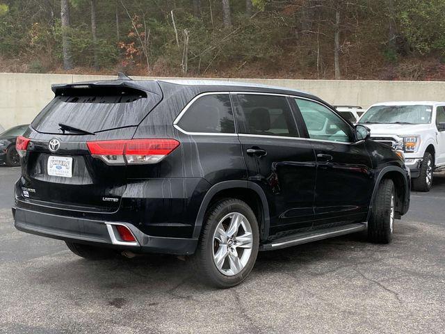 used 2017 Toyota Highlander car, priced at $13,990