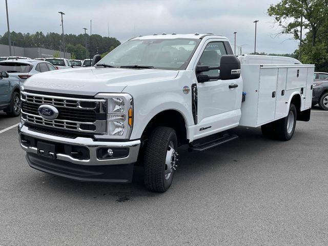 new 2025 Ford F-350 car, priced at $64,685
