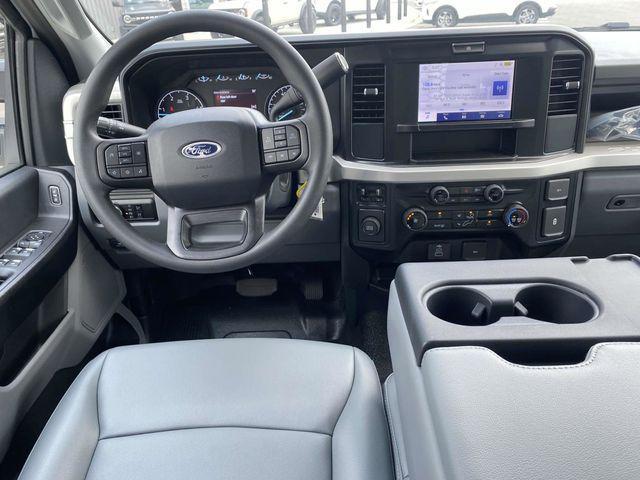 new 2025 Ford F-350 car, priced at $70,589