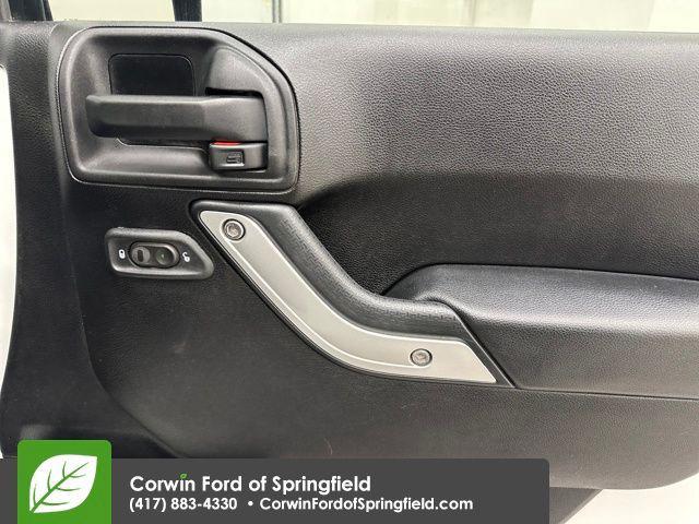 used 2015 Jeep Wrangler Unlimited car, priced at $20,365