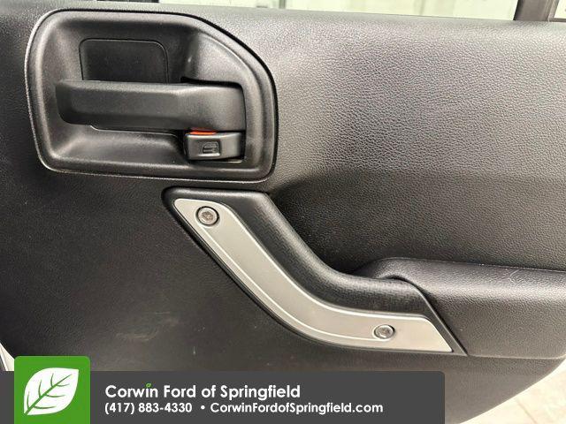 used 2015 Jeep Wrangler Unlimited car, priced at $20,365