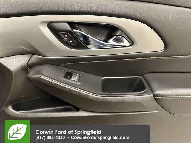 used 2021 Chevrolet Traverse car, priced at $18,989