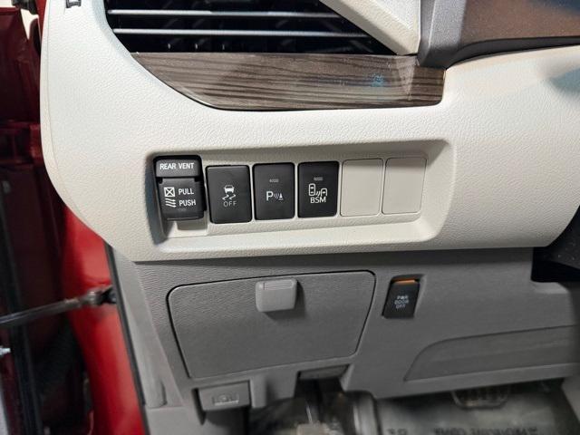 used 2017 Toyota Sienna car, priced at $22,886