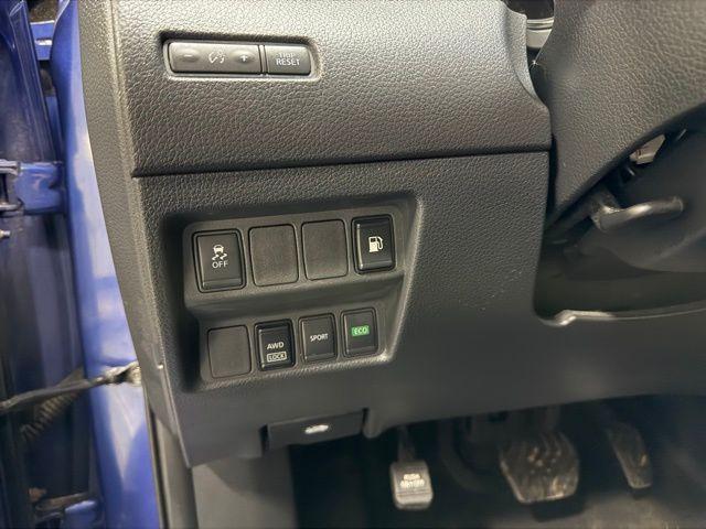 used 2018 Nissan Rogue car, priced at $15,703